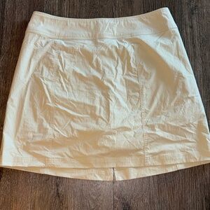 Royal Robbin’s size 16 khaki skort
